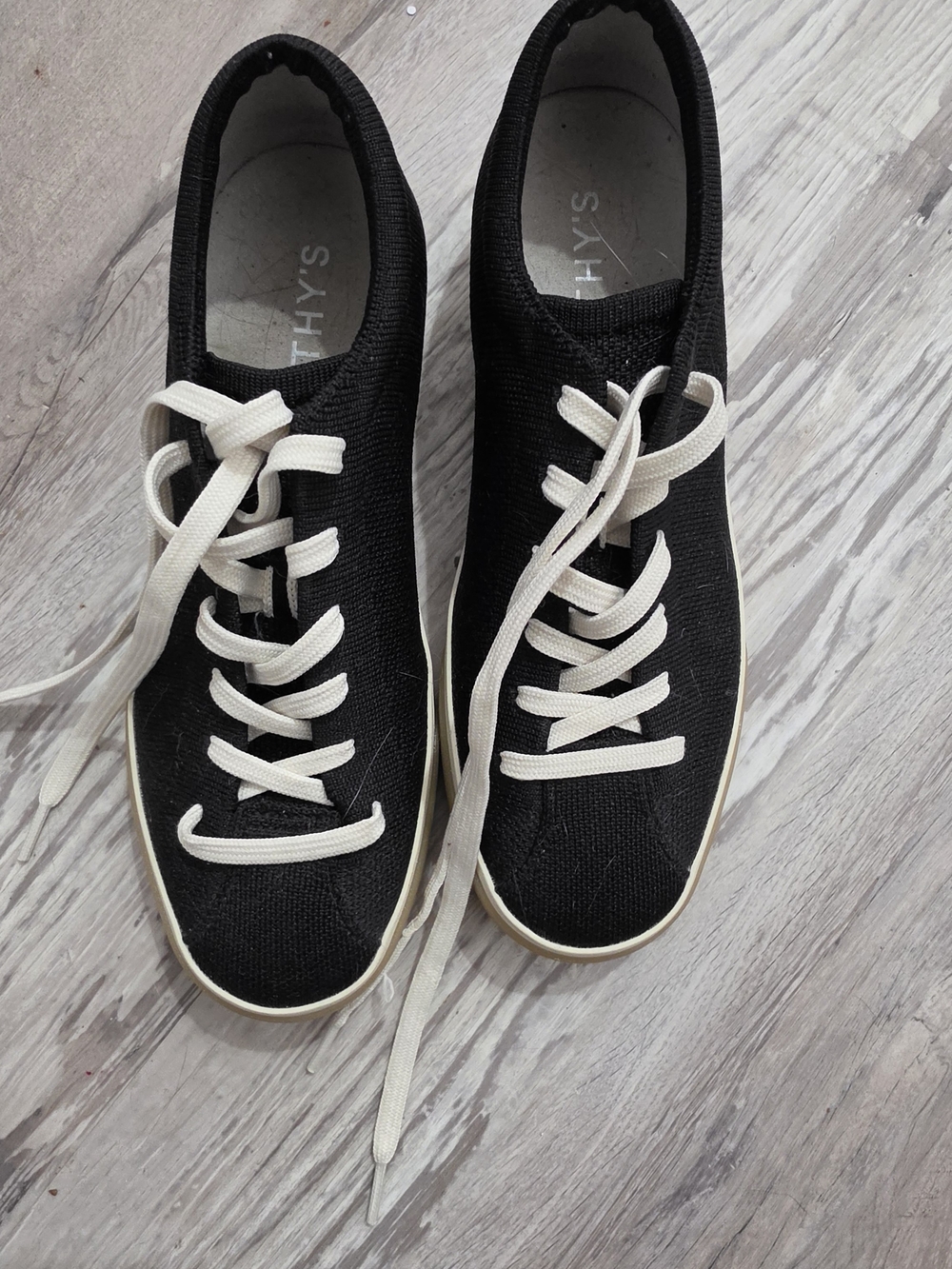 Rothy's Black Lace-Up Sneakers - SIZE 8 - EUC